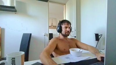 alpha_hunk – Cam4 webkamerás modell