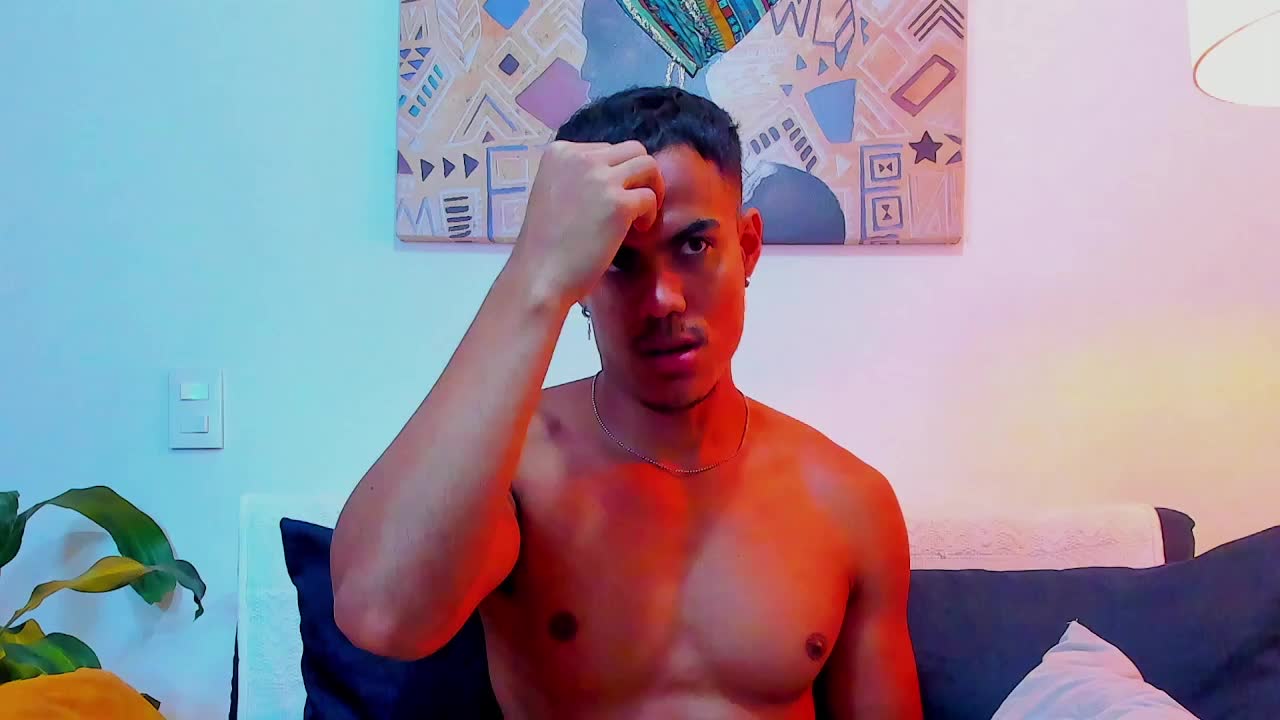 dominicsalazar, webcammodel på XloveCam: fotos
