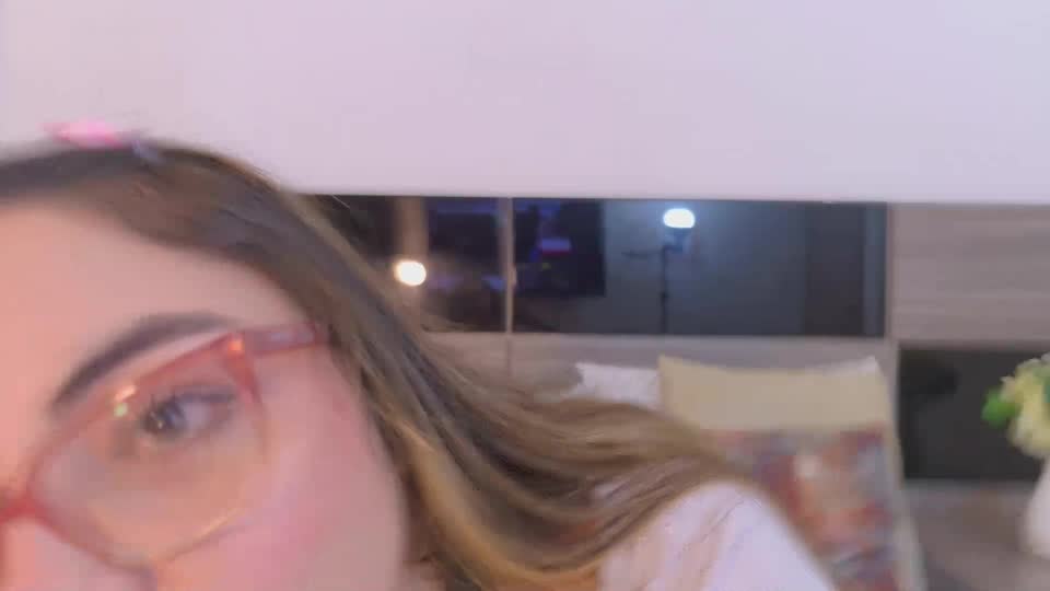victoriabellar — XloveCam वेबकैम मॉडल: फ़ोटो
