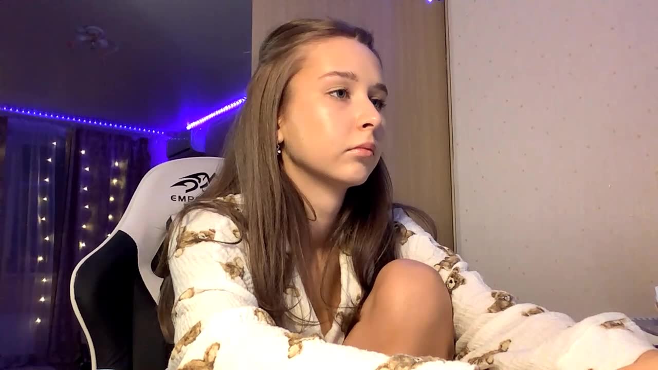 kiraremsberg, μοντέλο webcam στο XloveCam