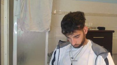 meastroboris95 na Cam4: fotky a profil