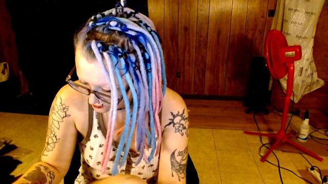 amaris-belladonna – Webcam-Modell auf Flirt4Free
