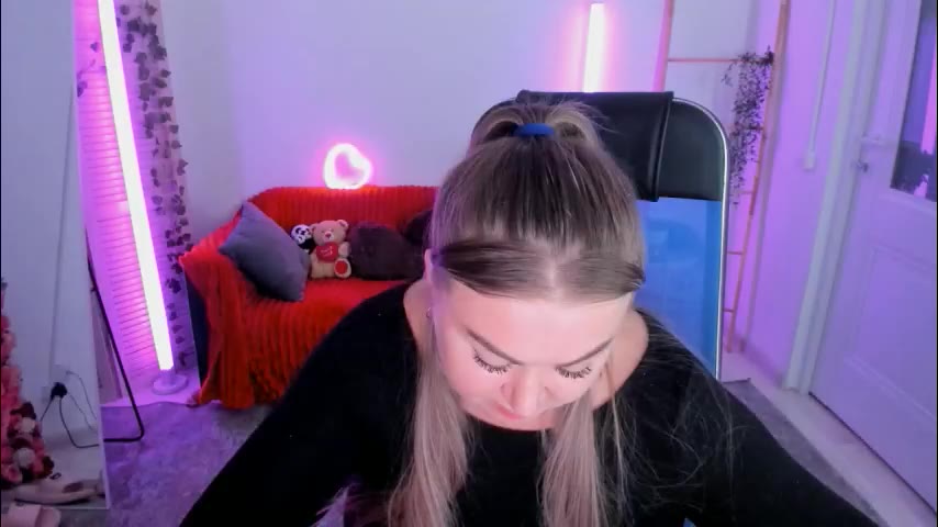 starrywhisper (LiveJasmin): nuotraukos, profilis
