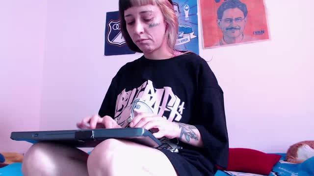 lusstcruella (XloveCam): ảnh người mẫu webcam