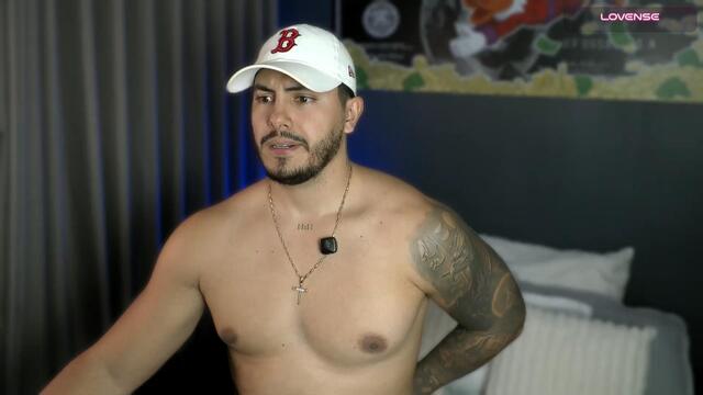 owen-pierces, model webcam de Flirt4Free: fotos