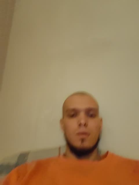 Preview photo of webcam model rr00kk11 on BongaCams