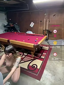 MommyGambit, μοντέλο webcam στο Stripchat