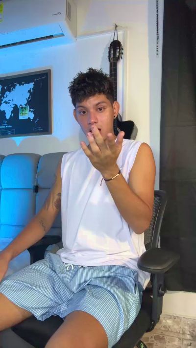 naughty_daniel (Cam4): nuotraukos, profilis