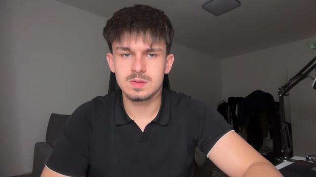 charlton-lee: عارضة كاميرا ويب على Flirt4Free