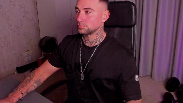 big-zacky – уебкам модел в Flirt4Free: снимки