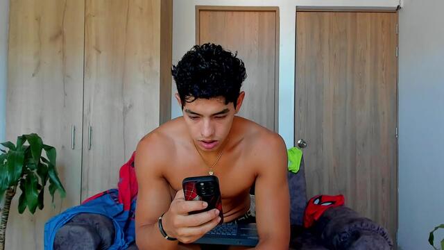 alan-moan — Flirt4Free वेबकैम मॉडल: फ़ोटो