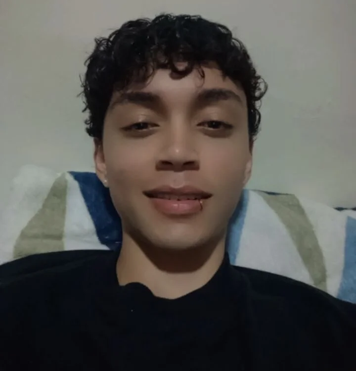 Axxel_White на Stripchat: слики и профил
