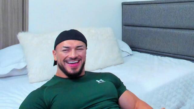 tatan-uribe, modelo webcam de Flirt4Free: fotos