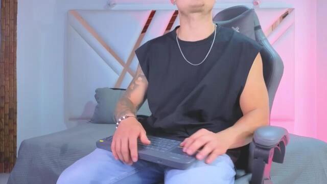 allanx-ferrer, webcammodel på Flirt4Free: fotos