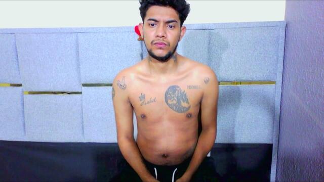 emiliano-hott – Webcam-Modell auf Flirt4Free