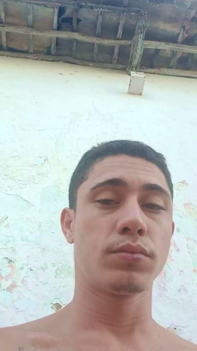 shuelldin22, model webcam de Cam4: fotos