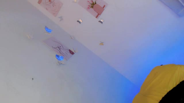 Preview photo of webcam model one_sweet_day18 on Chaturbate