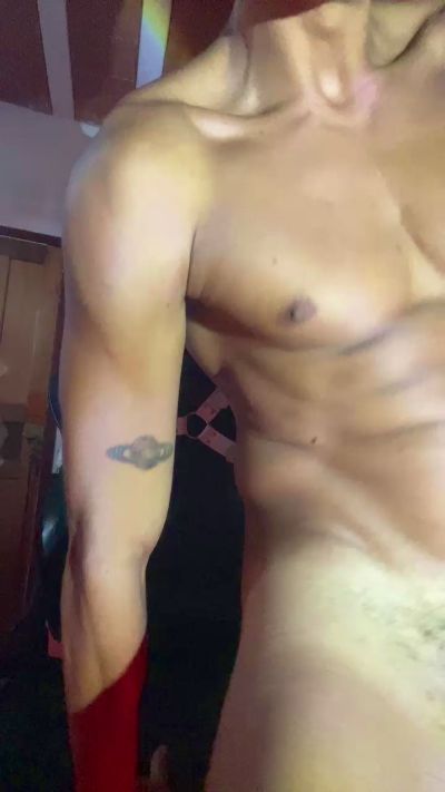 rrock23cm_fun, webcammodell på Cam4: bilder
