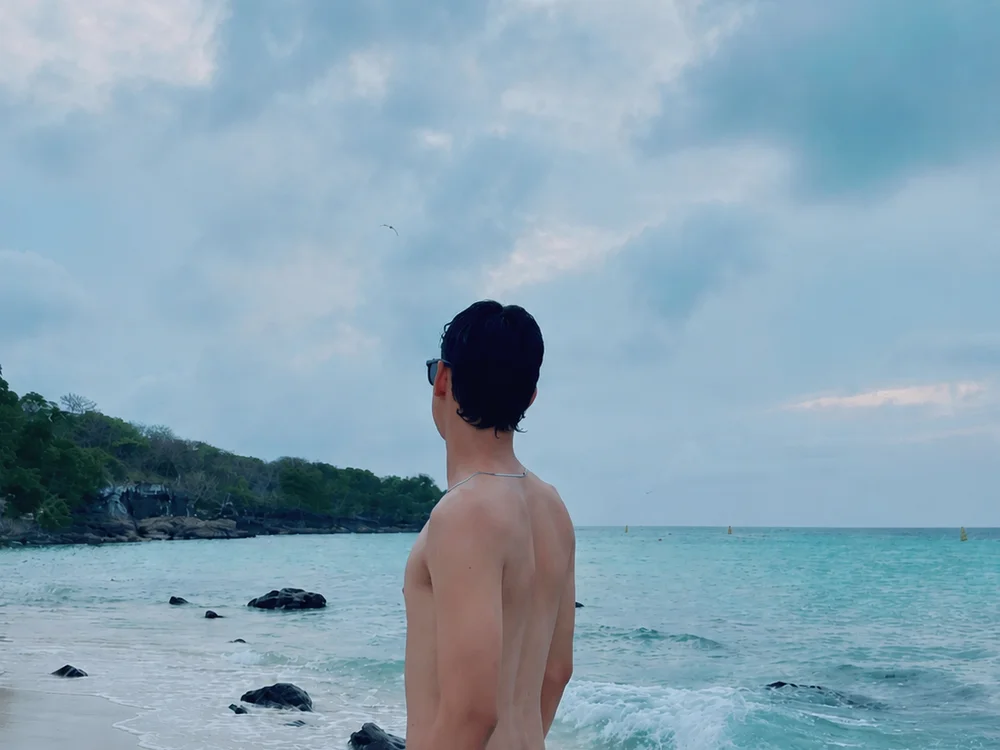 Angel__TheKing: عارضة كاميرا ويب على Stripchat