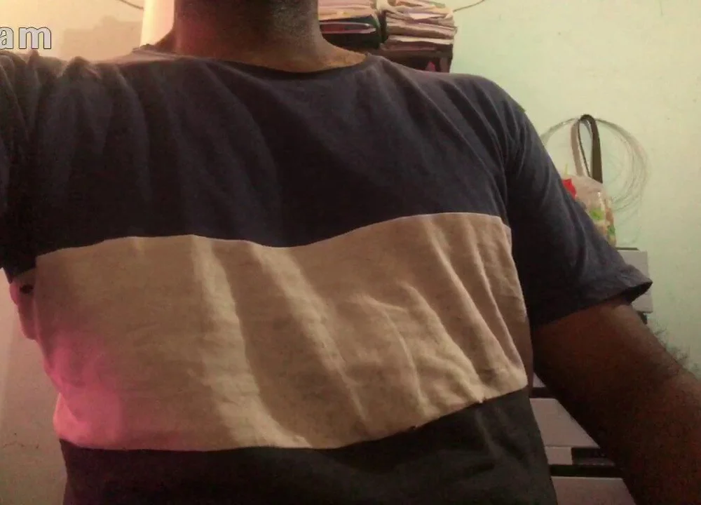 nIMASH071, model webcam de Stripchat: fotos