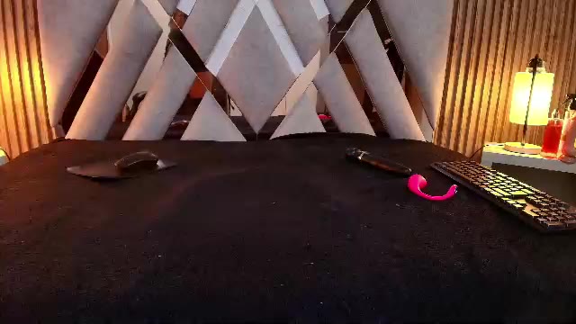 tiana_rosse16, μοντέλο webcam στο Chaturbate