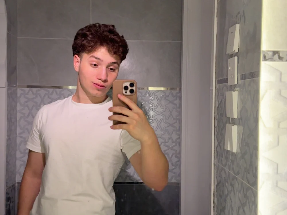 koko9009 – Stripchat webkamerás modell