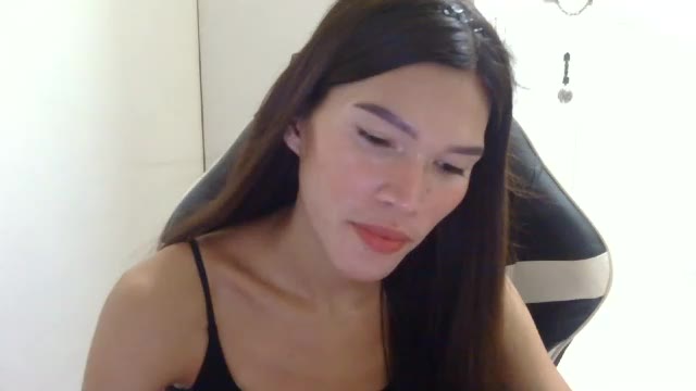 urtrans_sheenlyn na Chaturbate: fotky a profil