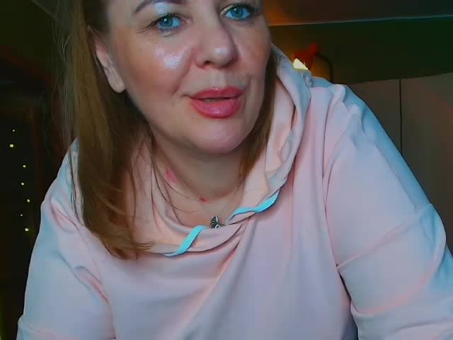 veronikagoldy di XloveCam: foto model webcam