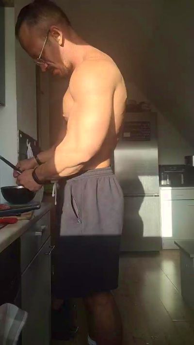 yumyum18, webcammodel på Cam4: fotos