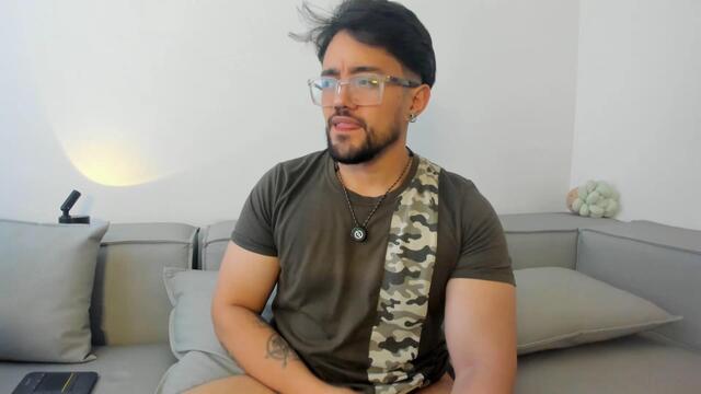 morgan-naugthy, μοντέλο webcam στο Flirt4Free