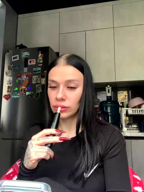 maidencrystal – BongaCams webkamerás modell