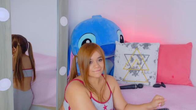 asly-evanss, cam model su Flirt4Free: foto
