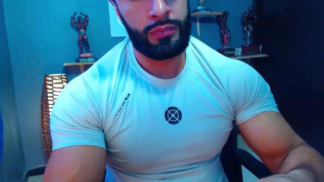 acotas: عارضة كاميرا ويب على Flirt4Free