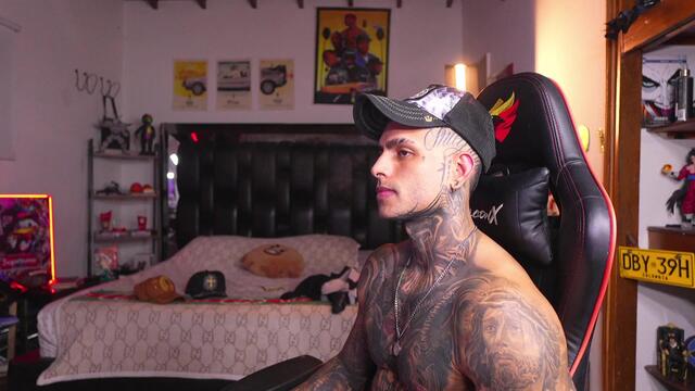 logan-hugh, μοντέλο webcam στο Flirt4Free