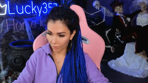 Фото вебкам-модели -babayaga- на BongaCams