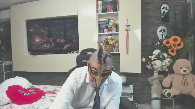 crissetan: عارضة كاميرا ويب على Cam4