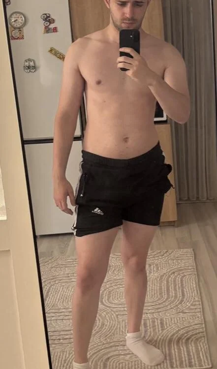 SARIKOLA31 — Stripchat वेबकैम मॉडल: फ़ोटो