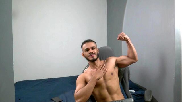 apolo-alpha — Flirt4Free ওয়েবক্যাম মডেল: ছবি