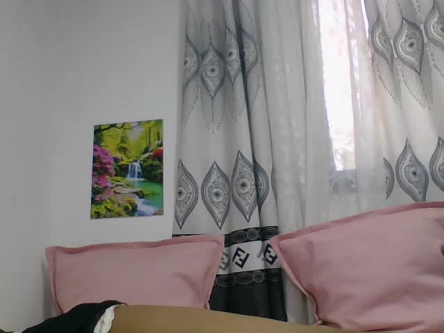 immadeline, вебкам модел на XloveCam: слике