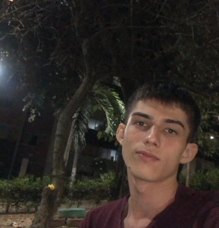 liam_scott77, model webcam pe Stripchat: poze