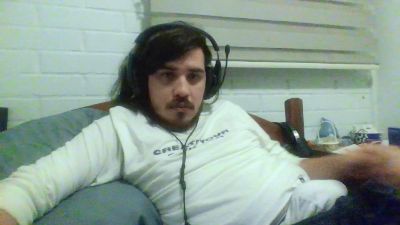 hungweeb: عارضة كاميرا ويب على Cam4