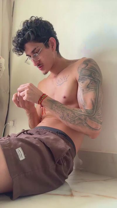 wy27, webcammodell på Cam4: bilder