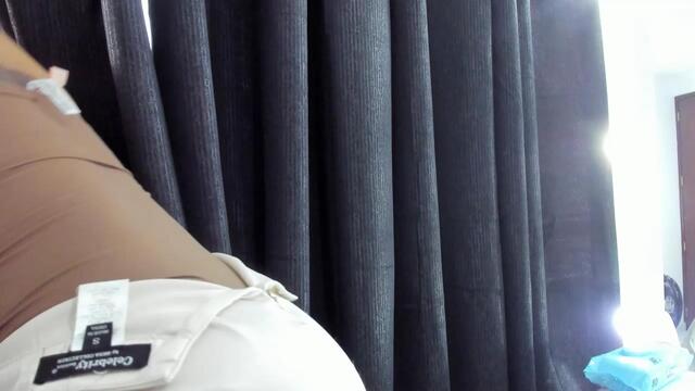gina-tason – Webcam-Modell auf Flirt4Free