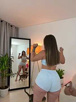 roxie_gates_, webcammodel på Stripchat: fotos