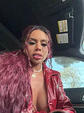 HOT_LADY_777 – Webcam-Modell auf Stripchat