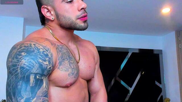 ray-torres, model webcam pe Flirt4Free: poze
