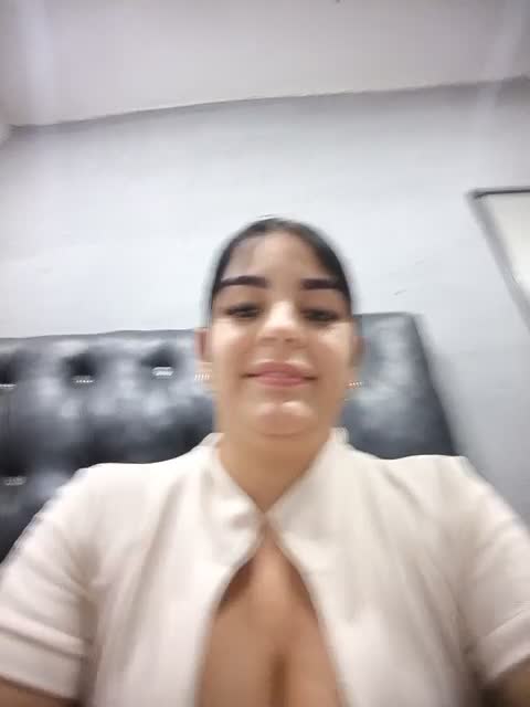 talianasquirt — XloveCam वेबकैम मॉडल: फ़ोटो