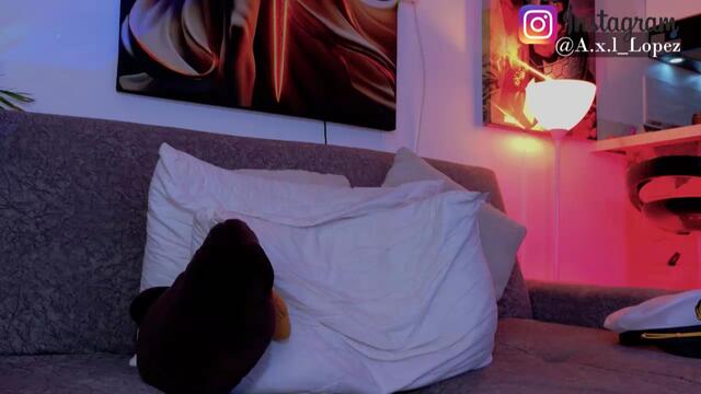 axel-crow: عارضة كاميرا ويب على Flirt4Free