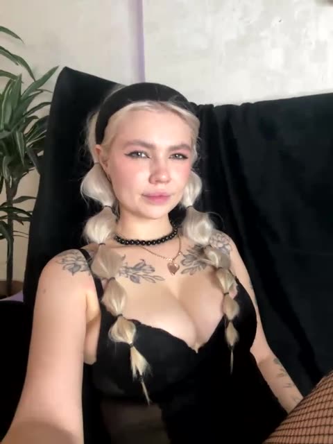 emmagoodgirl — BongaCams वेबकैम मॉडल: फ़ोटो