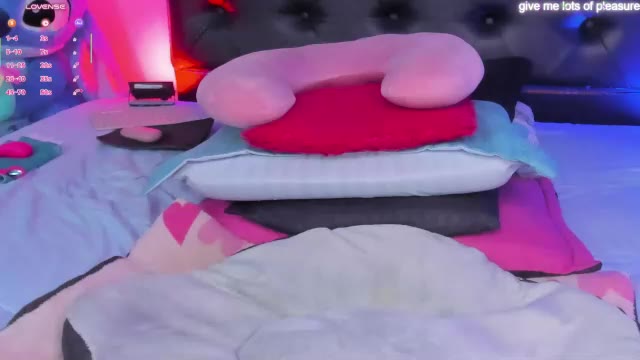 adriana_55 — Chaturbate: ფოტოები და პროფილი